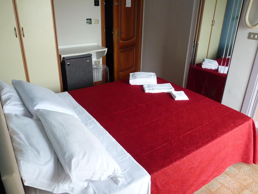 Hotel Elizabeth Bellaria-Igea Marina Exterior foto